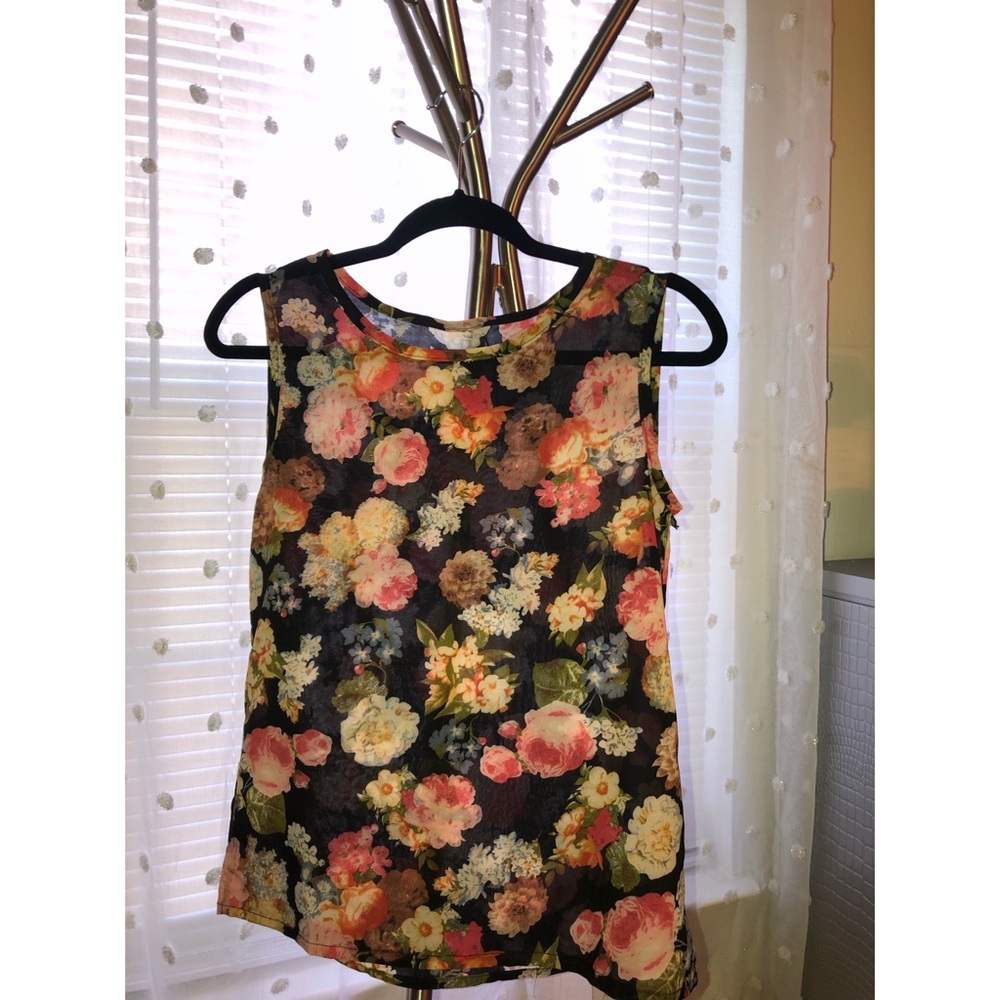Floral top